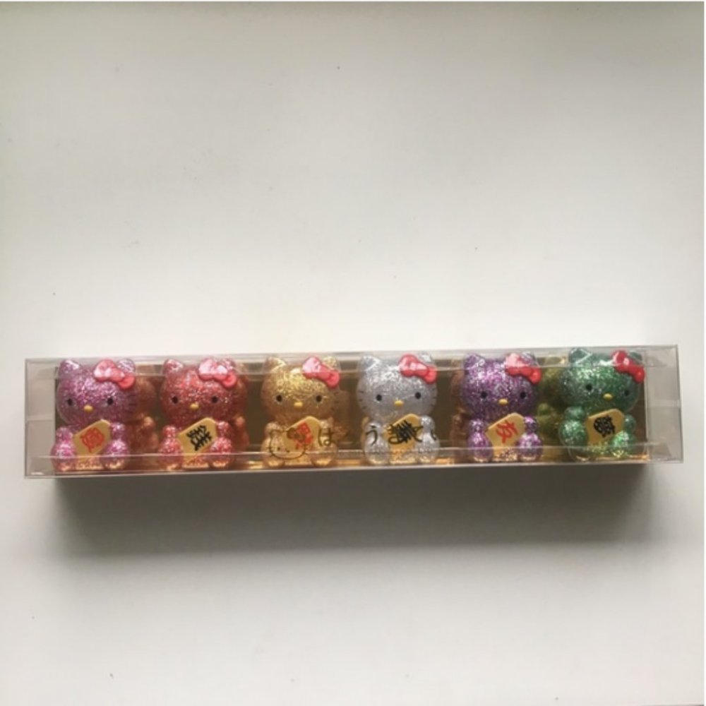 Sanrio Hello Kitty good luck display figurines